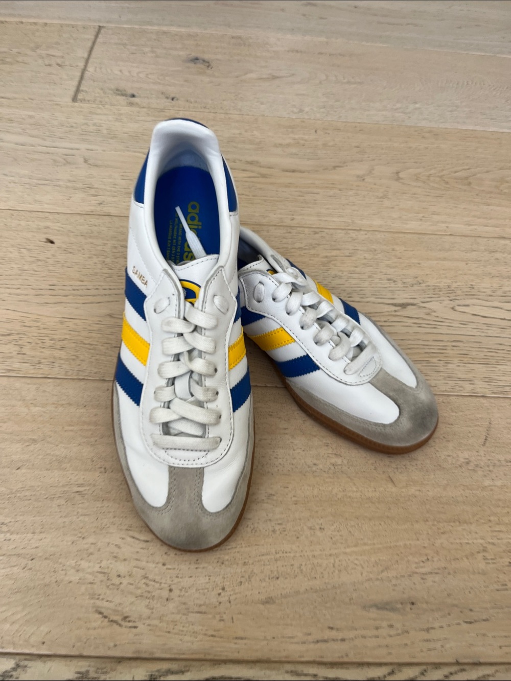 Adidas men’s White Blue Yellow Samba Style Sneakers